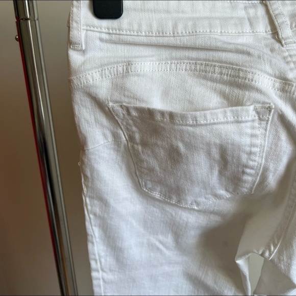 Mango White Push up Jeans in Size 6 - Picture 3 of 8